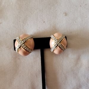 Joan Rivers clip earrings